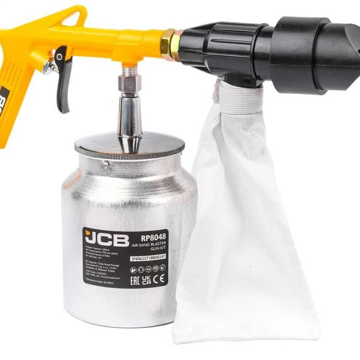 Пневматичен пясъкоструен пистолет - пясъкоструйка 1 литър с 4 дюзи JCB