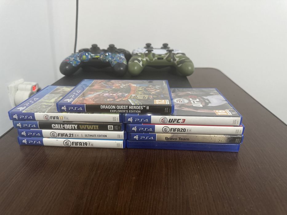 Salut cand ps 4 pro cu 4 manete+9 jocuri