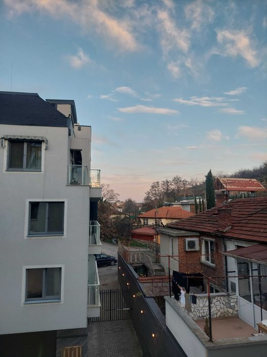 Дава се под наем Тристаен апартамент в Пловдив, Младежки Хълм - 70 кв.м за 648.21 € - Снимка #4