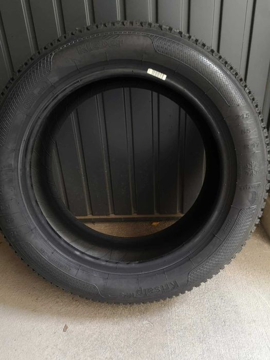 Чисто нови зимни гуми KLEBER 215/55 R17