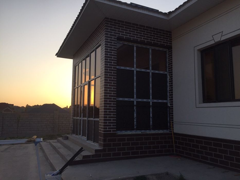 Пластиковые окна двери витражи.