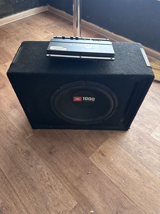 Саббуфер с усилителем на 1000вт