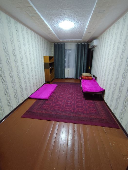 Продаётся 2 комнатная квартира в поселке Улугбек