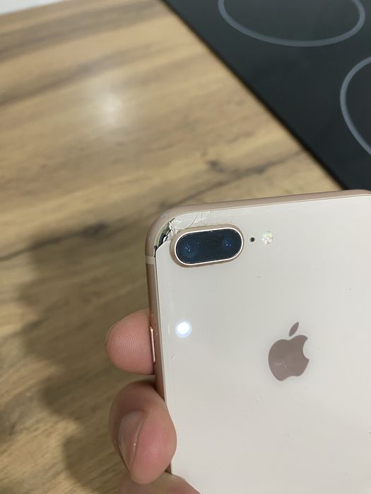 Iphone 8 PLUS золотистый