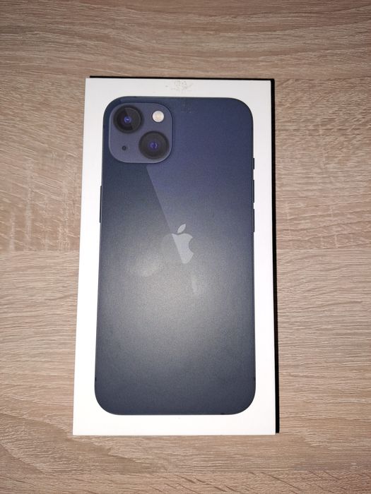 Vand Iphone 13 in stare excelenta