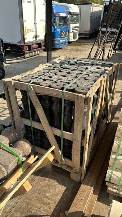 Гранит травертин мрамор ступени перила балясины