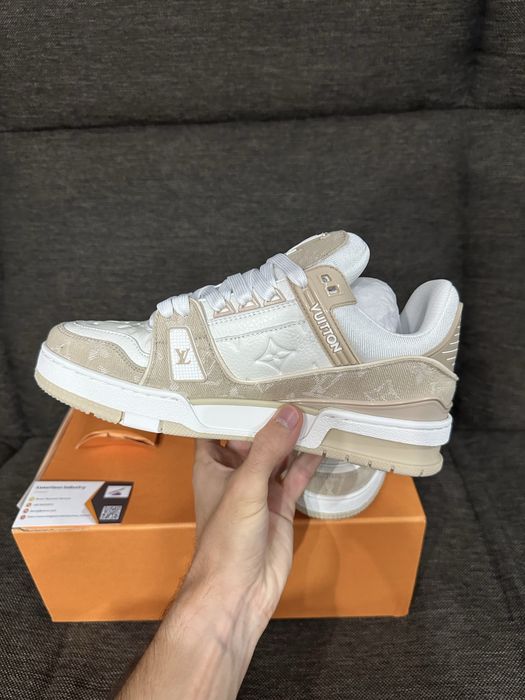 Louis Vuitton Trainer Beige
