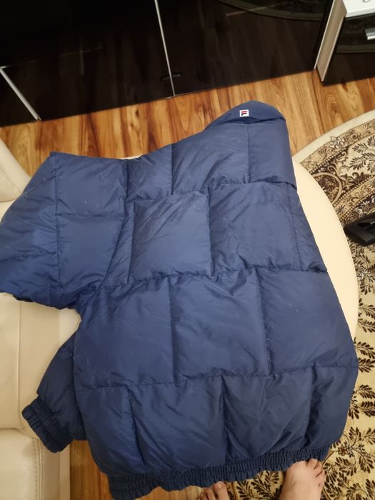 Geacă FILA cu puf din pene.