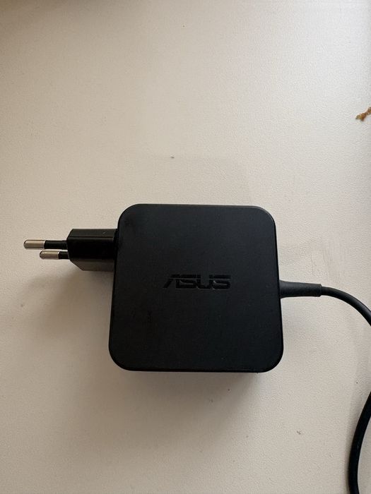 Laptop Asus VivoBook
