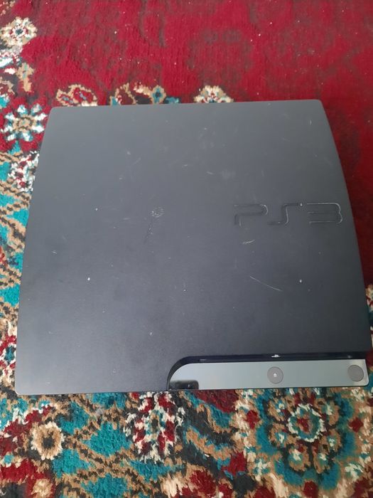 Playstation 3 slim  сотилади