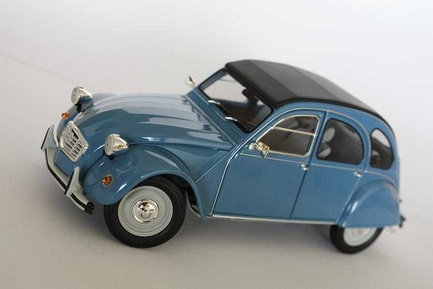 1:18 Citroen 2CV Blue.