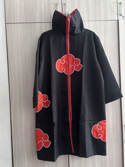 Накидкой из аниме