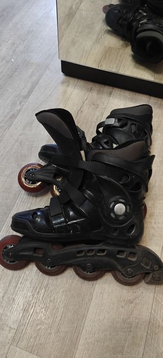Продам роликовые коньки