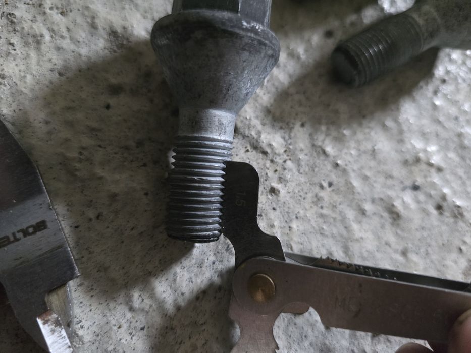 11 Броя Болтове За Алуминиеви Джанти Fiat Ducato