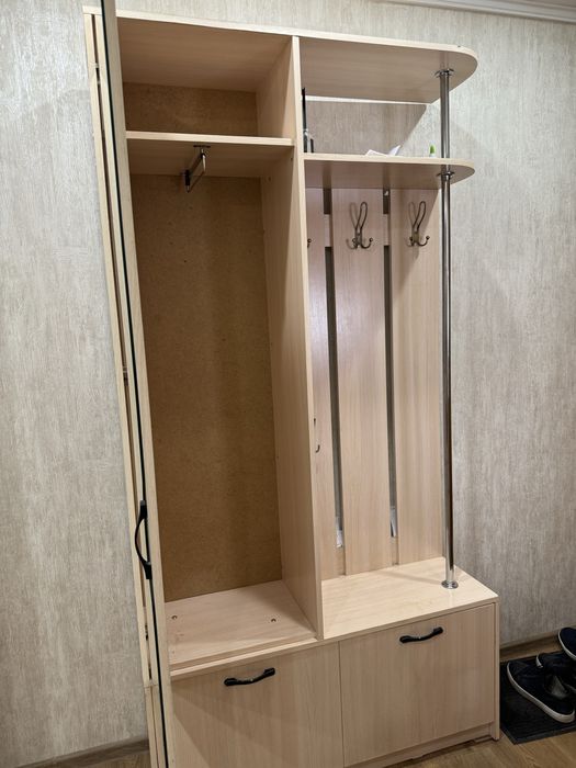 Продам прихожая