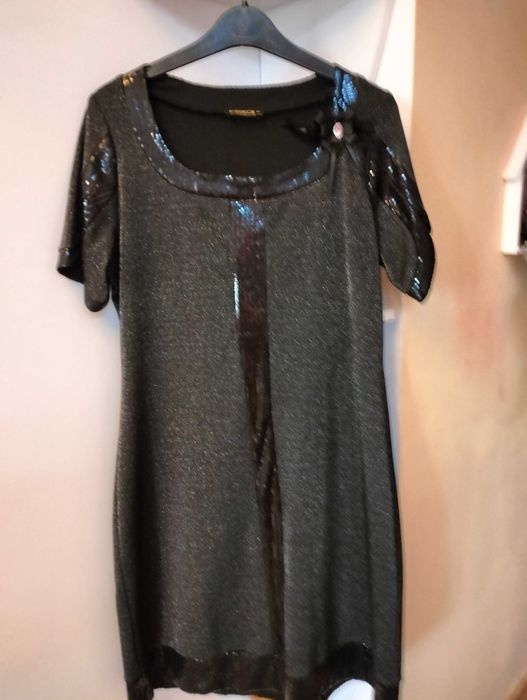 Vând rochie de seara,neagra+ bleizer