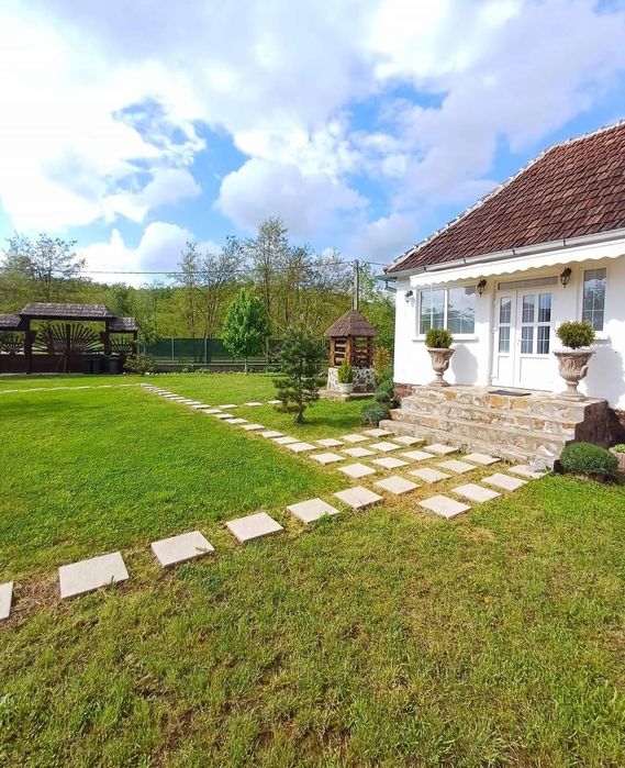 Cazare/închiriez pensiune/cabana/rustica, ciubar, grătar, loc de joaca