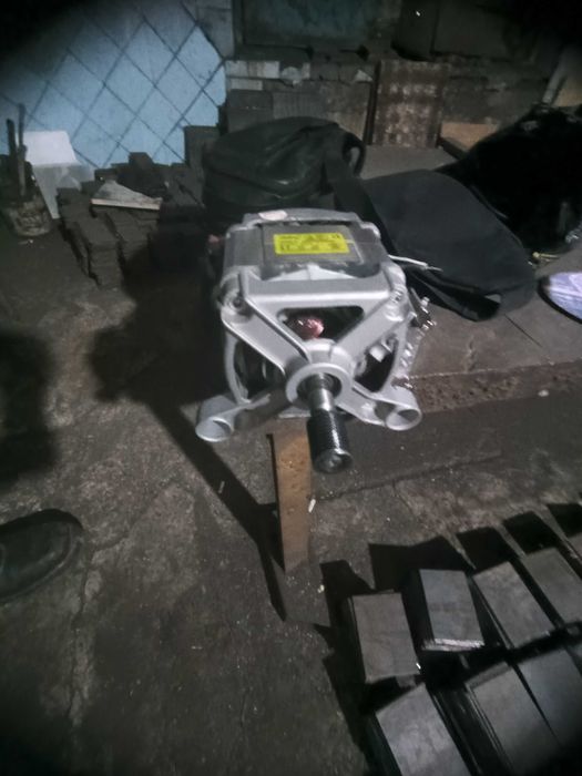 Мотор от стиральной машины