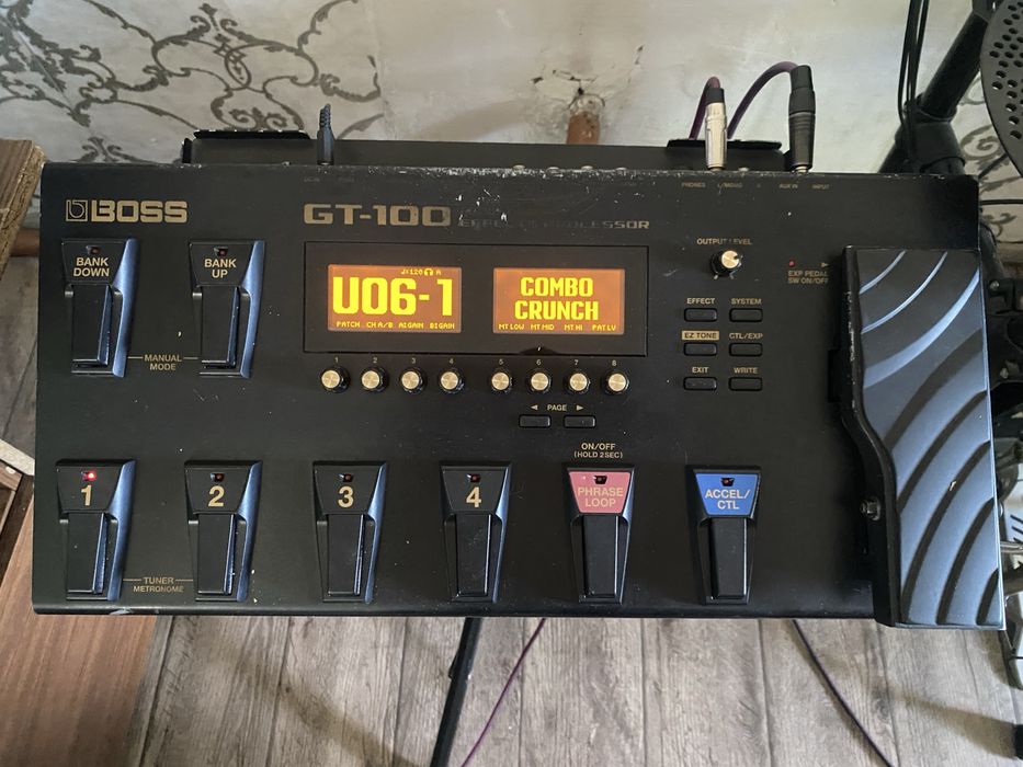 Boss gt100 гитарный процессор