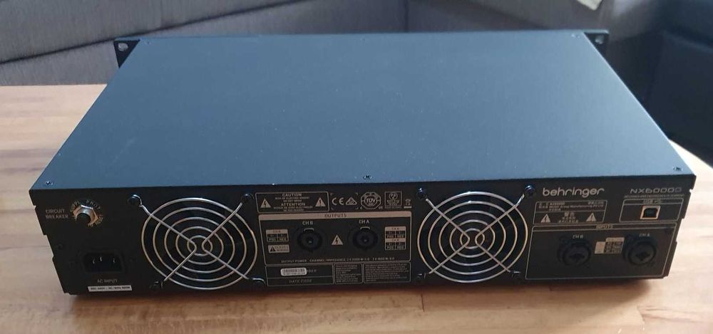 Amplificator Behringer NX 6000 D