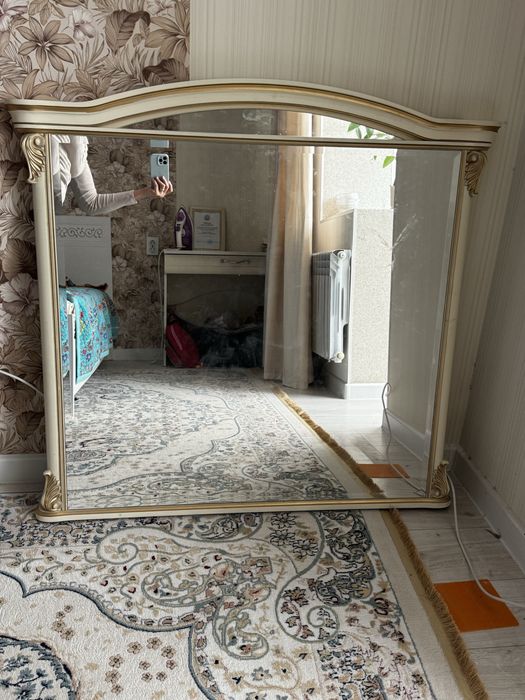 Продается зеркало