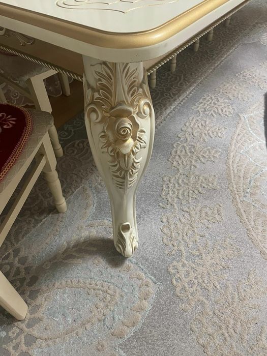 Продам стол  со стульями