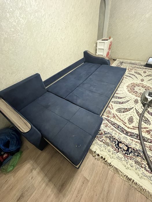 Диван углавой Срочно