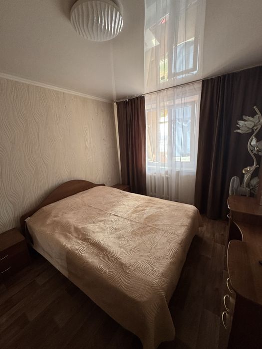 Сдам 2 х ком квартиру