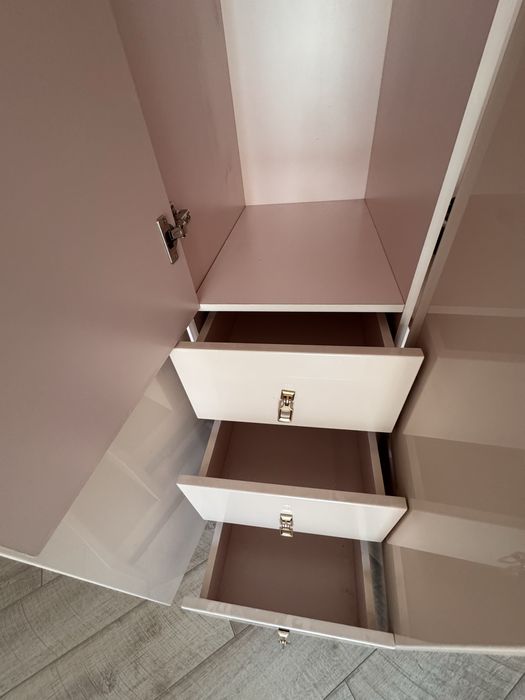 Продам шкаф купе