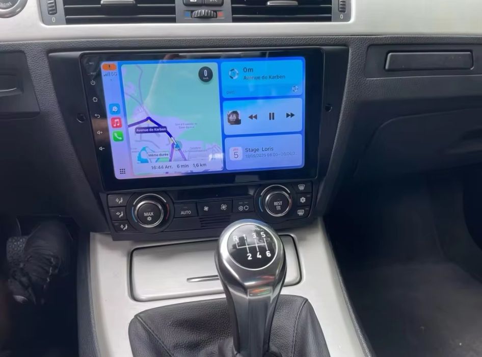 CarPlay и Андроид медии за всички автомобили