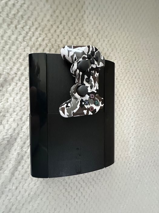 В продаже PS3 super slim