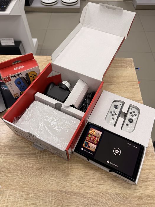 Nintendo Switch Oled TM79