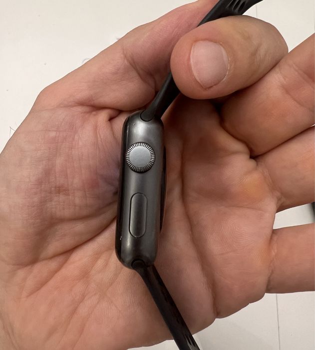 Apple watch series 3, Nike+, 42 mm, Space gray