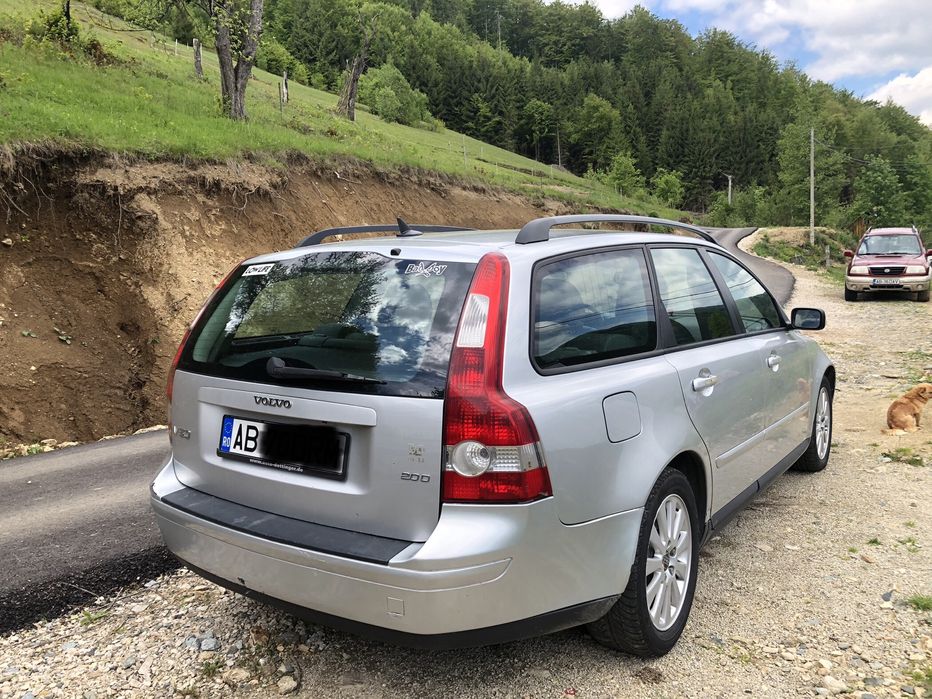 Volvo v50 2004 2.0D 136cp