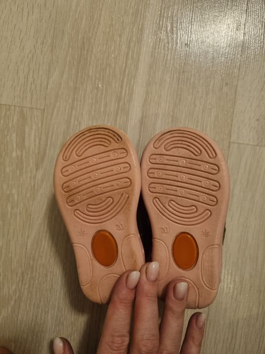 Pantofi piele fetite / ghete piele fetite marimea 20