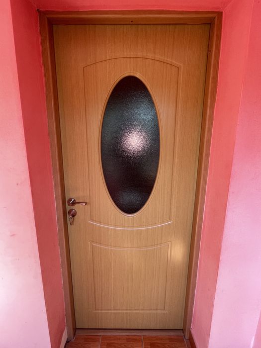 Vand usi interior dormitor