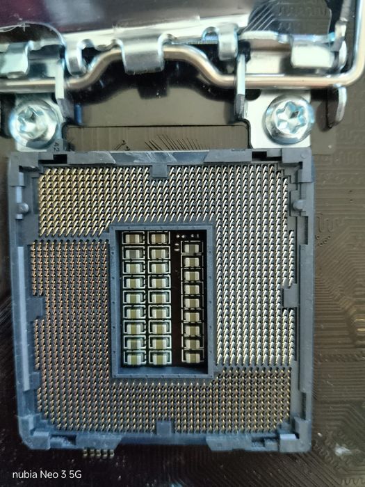 Vând placa msi generația 4