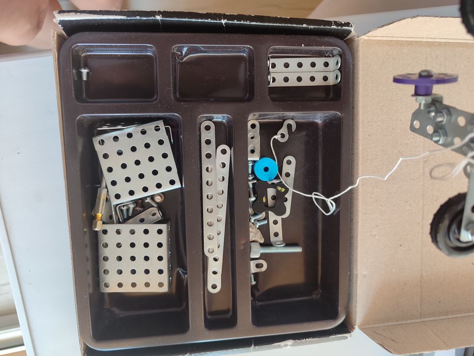 Конструктор металлический от 6-10 лет