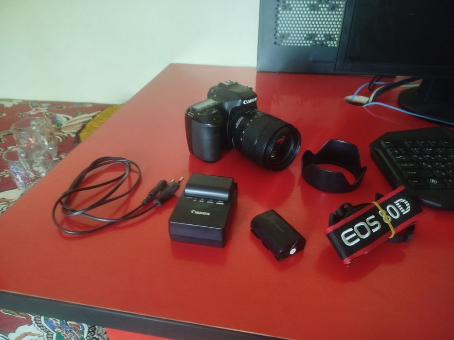 Canon 80 d batarya 2 ta remen sumka