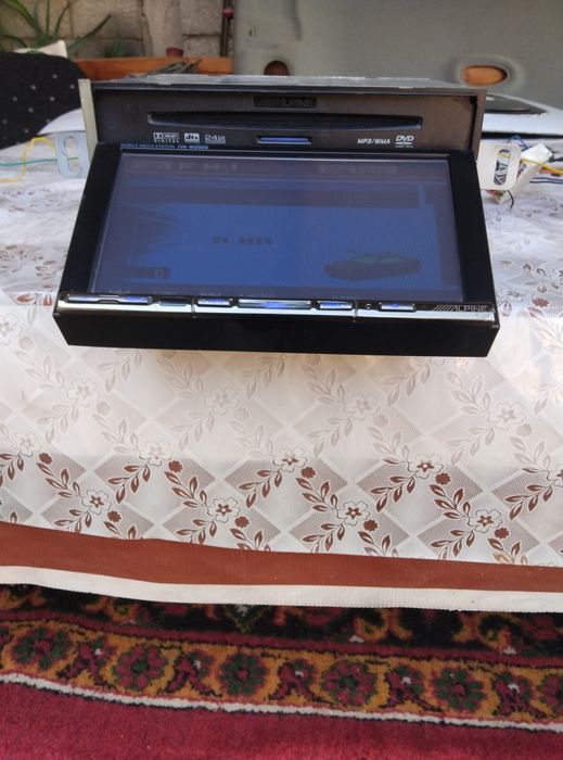 Авто магнитола Alpine