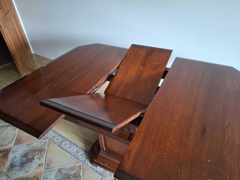 Антикварен Трапезен Комплект