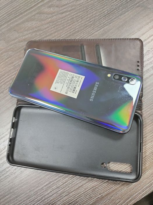 Продается Самсунг А50