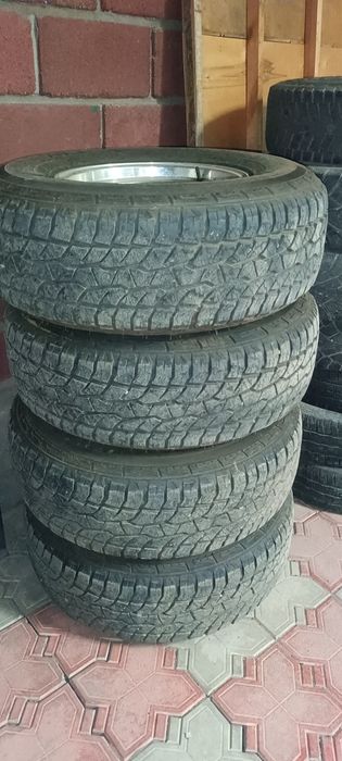 Диски с резиной Монтеро спорт