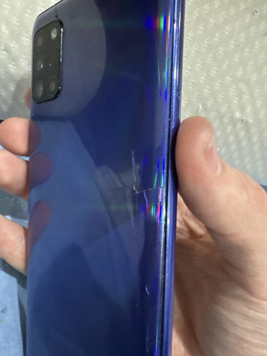 продам самсунг а31