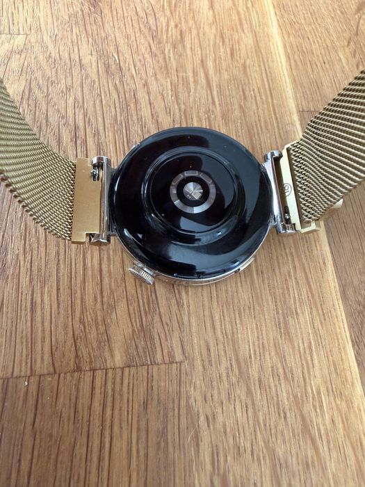 Смарт часовник Huawei GT 4