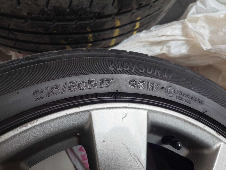 LASSA DriveWays 215/50 R17 95W - DOT 0622 - употребяван комплект