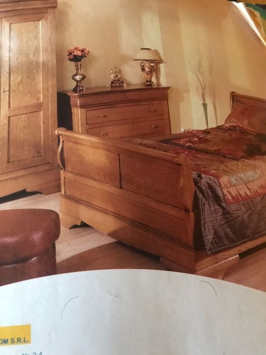 Vând dormitor nou.mob expert.picap nou,și colecție vinil, originale