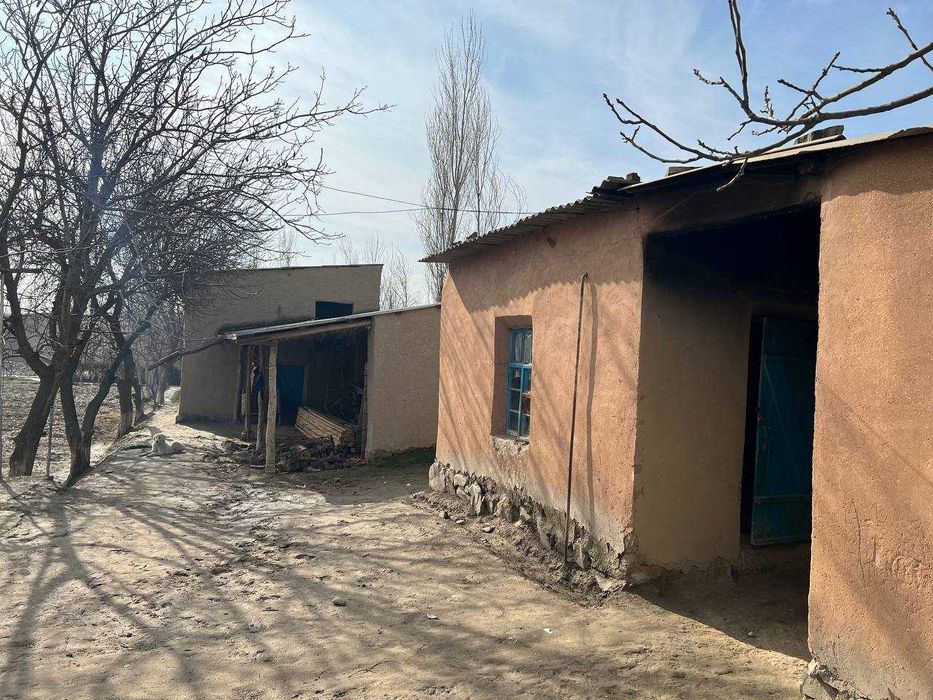 Ҳовли сотилади 18 сотох