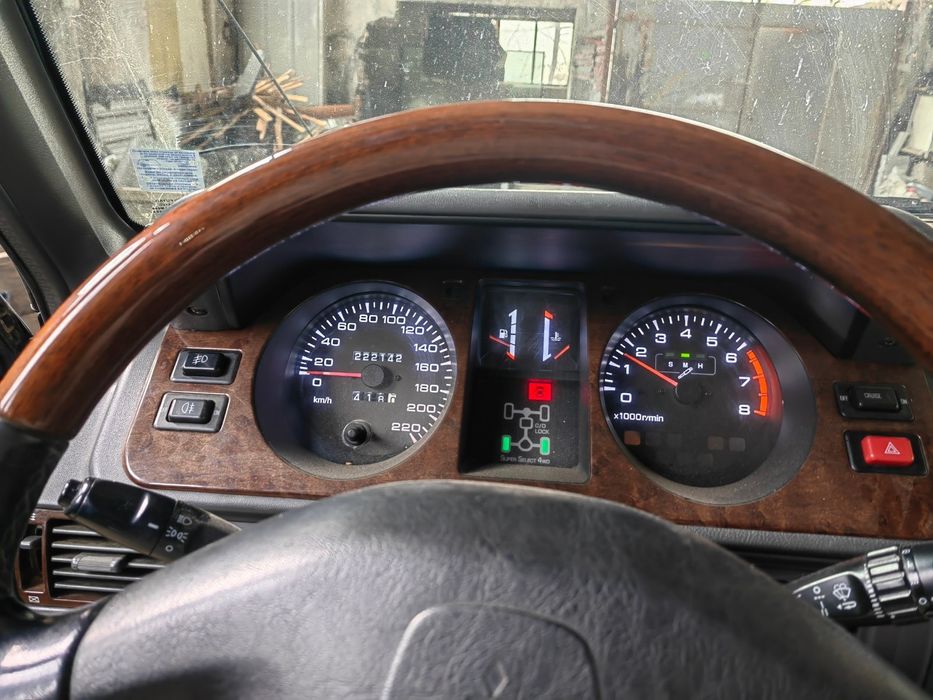 Мицубиши паджеро