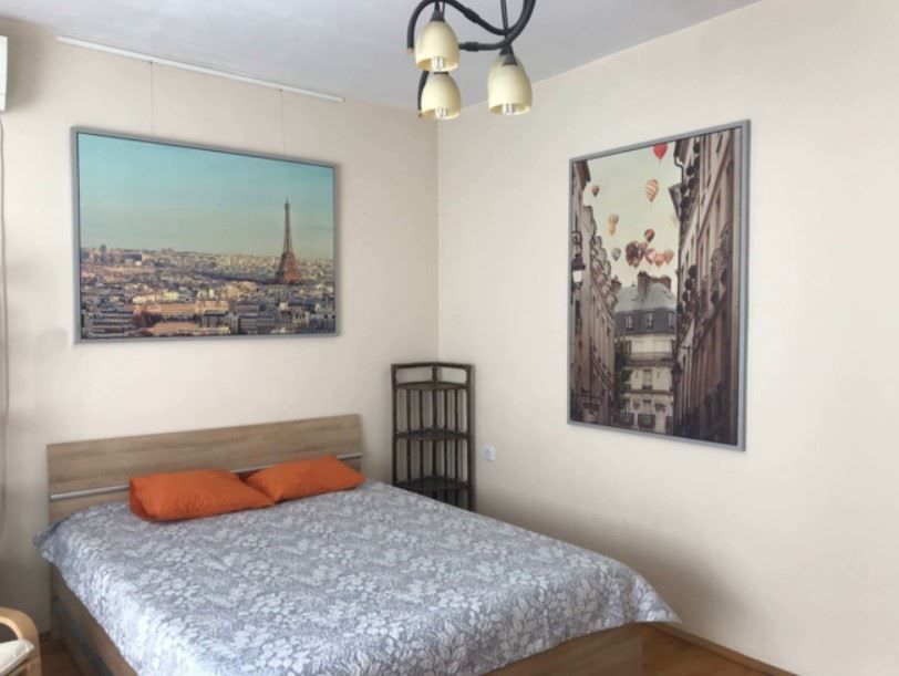 Дава се под наем Едностаен апартамент в София, Център - 50 кв.м за 686.97 € - Снимка #3